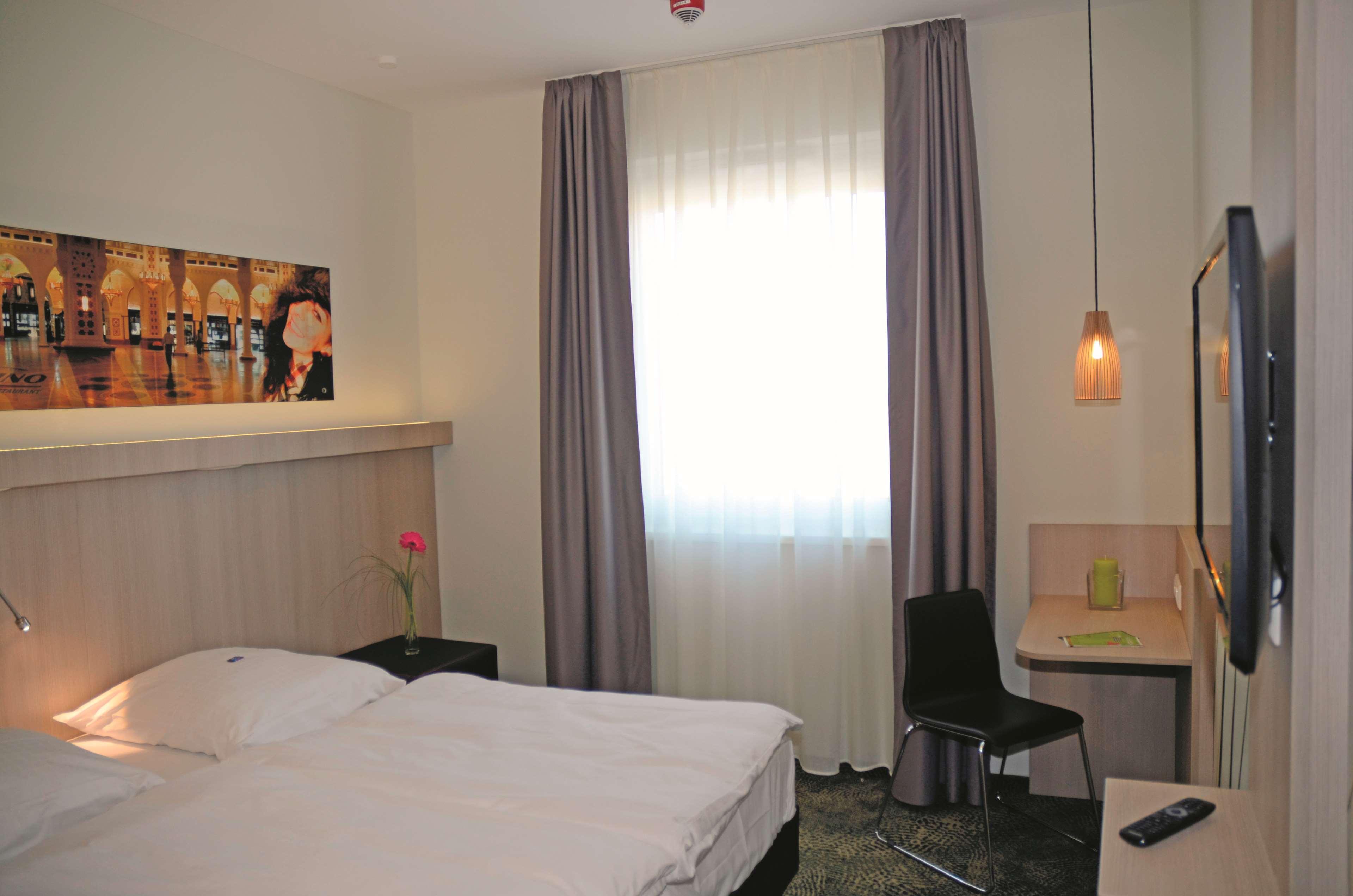Best Western Hotel Bad Rappenau Bagian luar foto